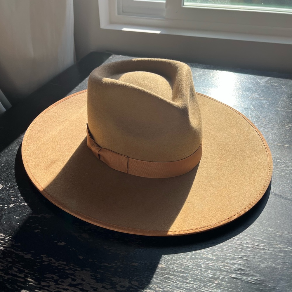 Lack of Color (55)smTeak Rancher